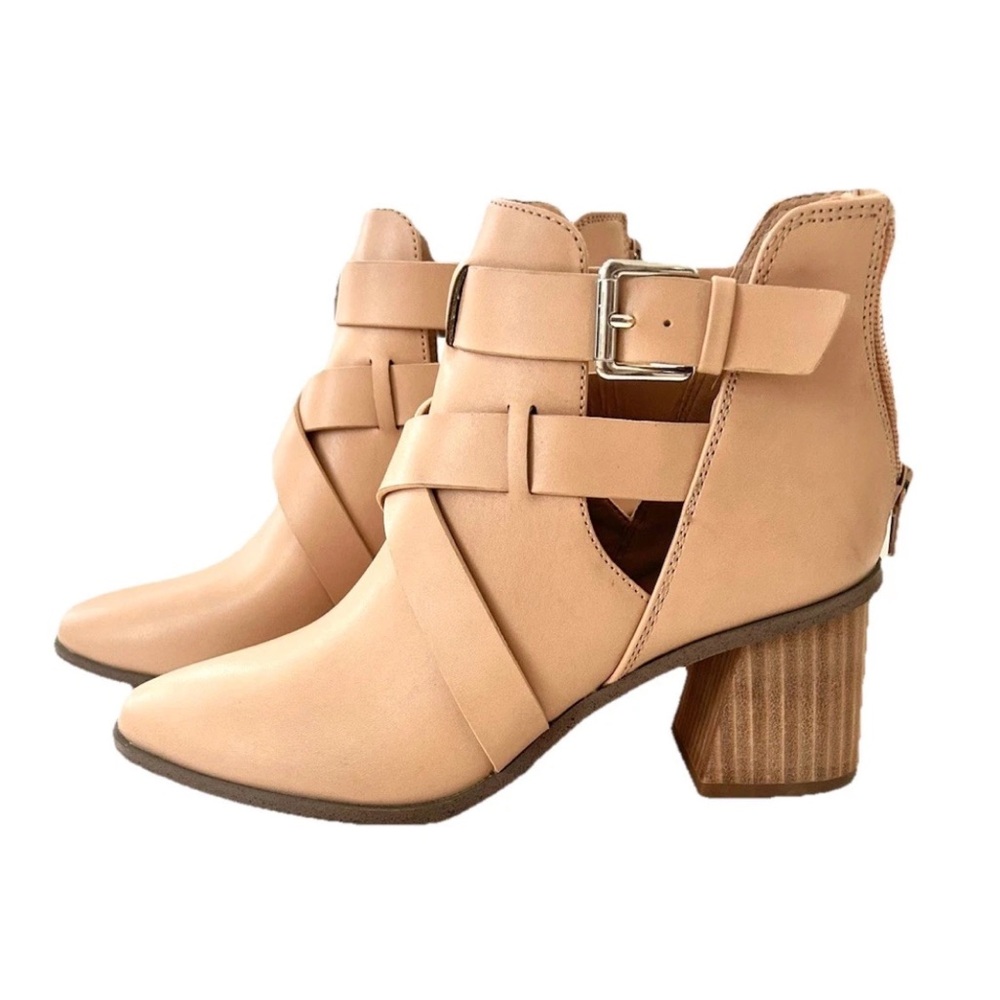 DV Dolce Vita Blush Drako Strappy Ankle Booties Boots NWT Size 7